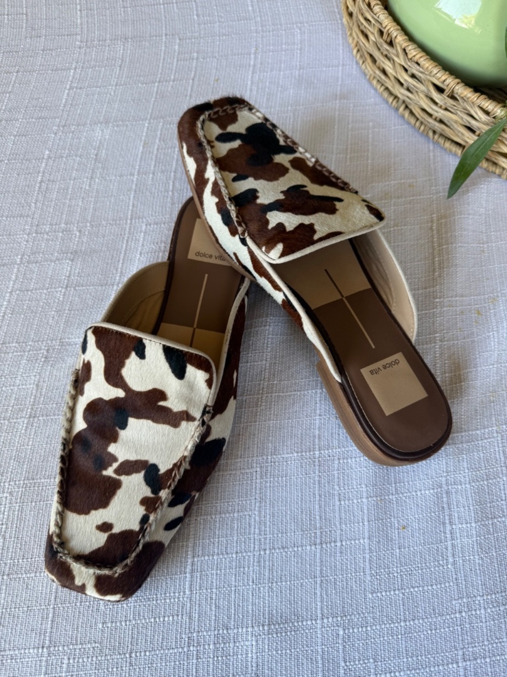 Dolce Vita Bradley Cow Print Mules - Picture 4 of 6